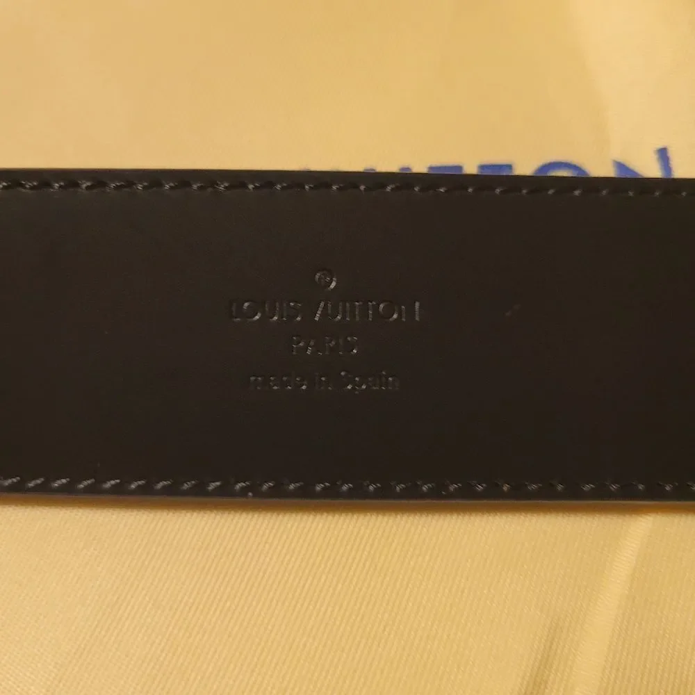 Authentic Louis Vuitton Damier Graphite Reversible Belt 42 inch